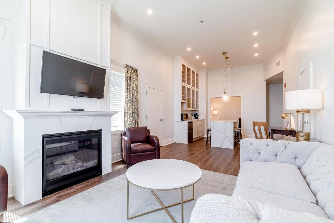 Chateau Renault Egg Harbor City Εξωτερικό φωτογραφία